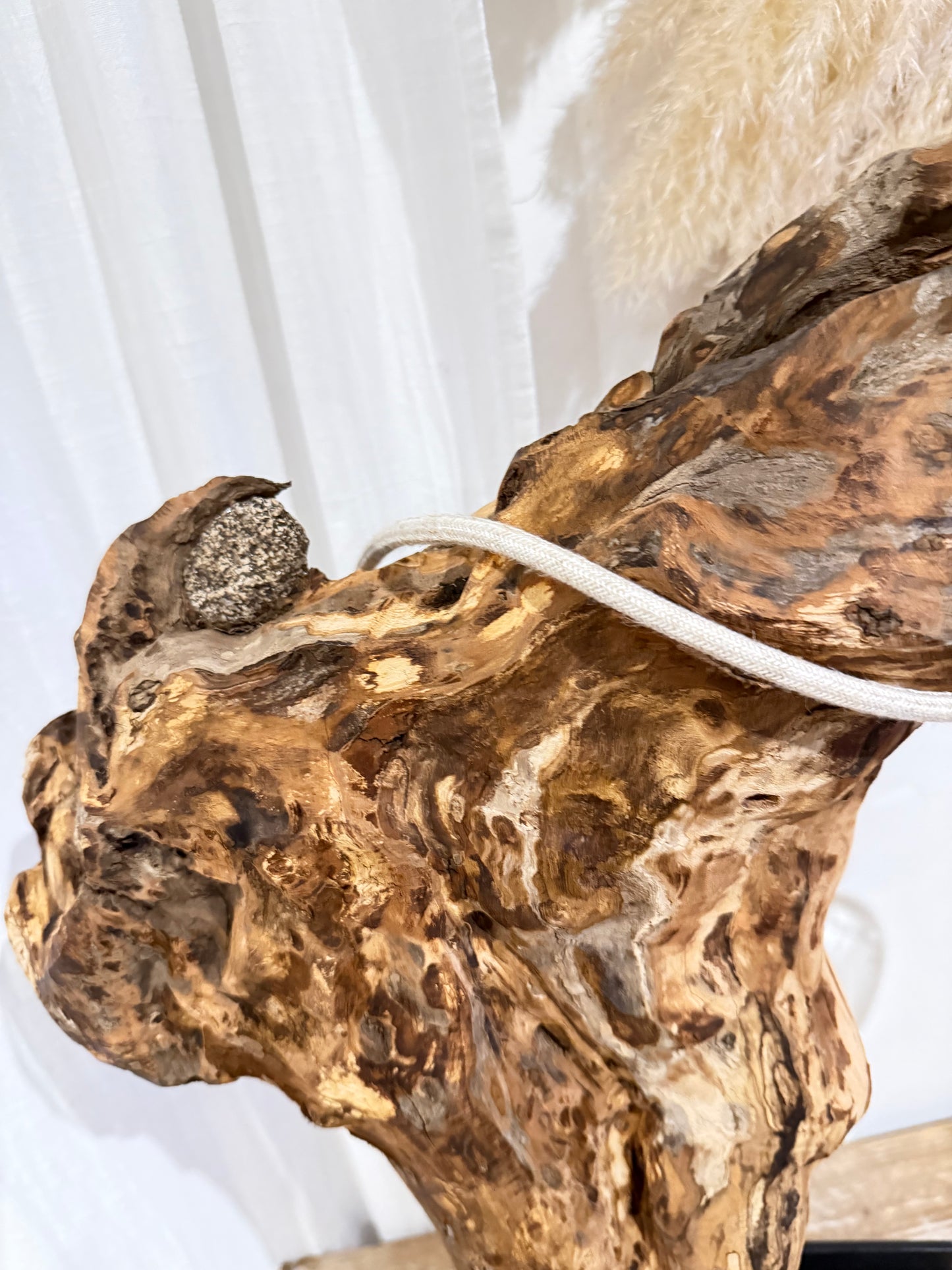 Lampe en bois flotté Loire